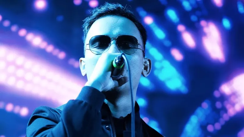 Али Окапов стал ведущим нового шоу