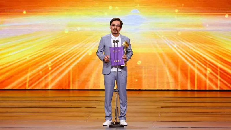 Казахстанец получил награду за лучшую главную роль на кинофестивале в Китае