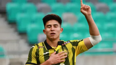 Футбол Исторический Гол, фото - Новости Zakon.kz от 09.07.2025 10:50