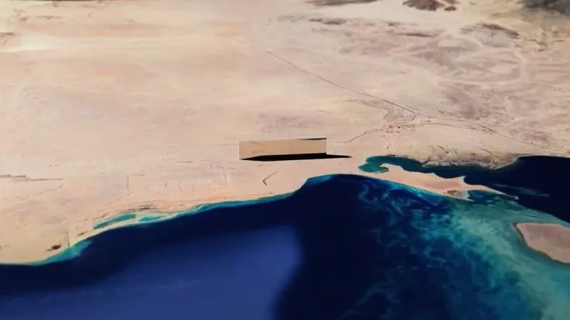 В Саудовской Аравии показали, как будет выглядеть первый город-небоскреб "Зеркальная линия"