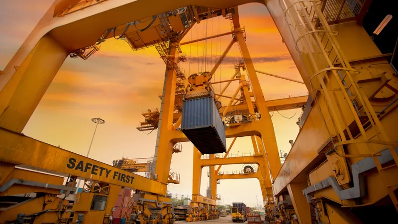 Глава Минтранспорта высказался о влиянии ближневосточного конфликта на логистику по маршруту "Север – Юг"