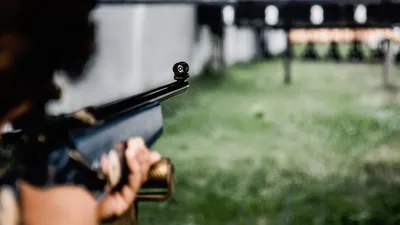 стрельба из оружия, фото - Новости Zakon.kz от 10.07.2025 10:28