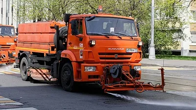 поливомоечная машина, фото - Новости Zakon.kz от 10.07.2025 16:17