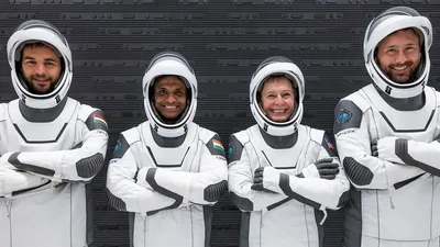 Космические туристы вернулись на Землю с МКС, фото - Новости Zakon.kz от 16.07.2025 03:35