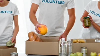 Волонтер, волонтеры, волонтерство, НПО, активист, активисты, некоммерческая организация, общественная организация, благотворительность, благотворительная организация, благотворительные организации, фото - Новости Zakon.kz от 07.02.2026 16:22