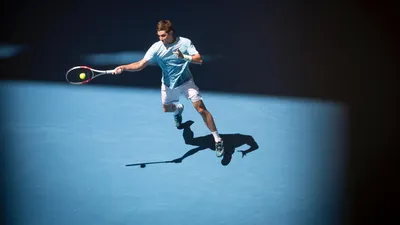 Теннис Победа Вавринка, фото - Новости Zakon.kz от 16.07.2025 13:42