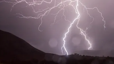 Небо, погода, гроза, фото - Новости Zakon.kz от 19.07.2025 02:30