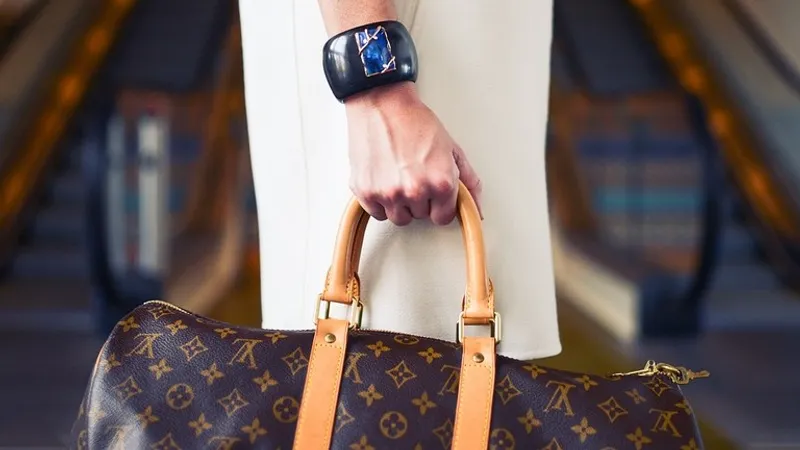 Битва модных брендов: Louis Vuitton теряет позиции