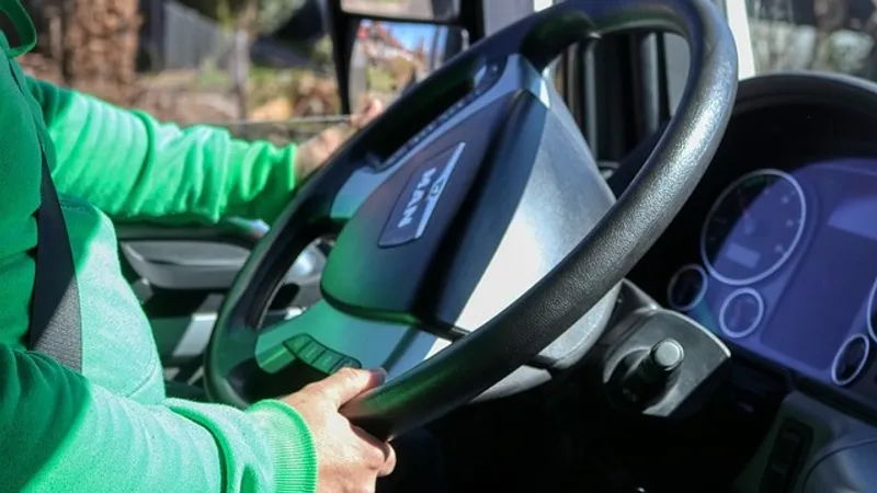 Транспортный коллапс в Актау: водители городских маршрутов отказались работать