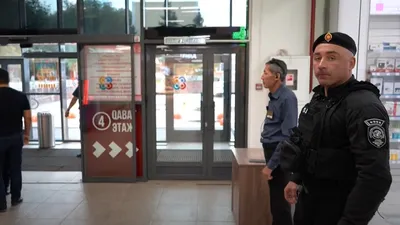 собр и охрана в торговом центре, фото - Новости Zakon.kz от 21.07.2025 14:55