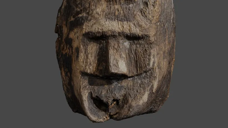 Дайверы откопали в Польше жуткое лицо возрастом 1000 лет