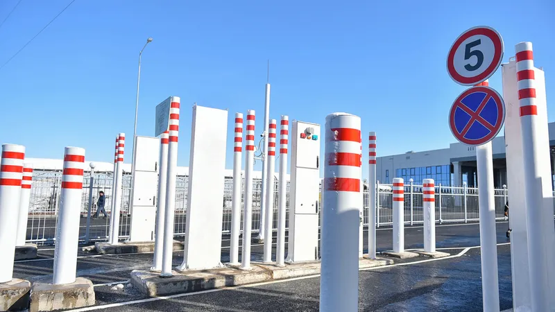 Китай закроет границу с Казахстаном на три дня