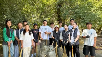 Чистота начинается с каждого из нас: жители Шымкента объединились, чтобы сделать мегаполис еще красивее, фото - Новости Zakon.kz от 23.07.2025 19:30