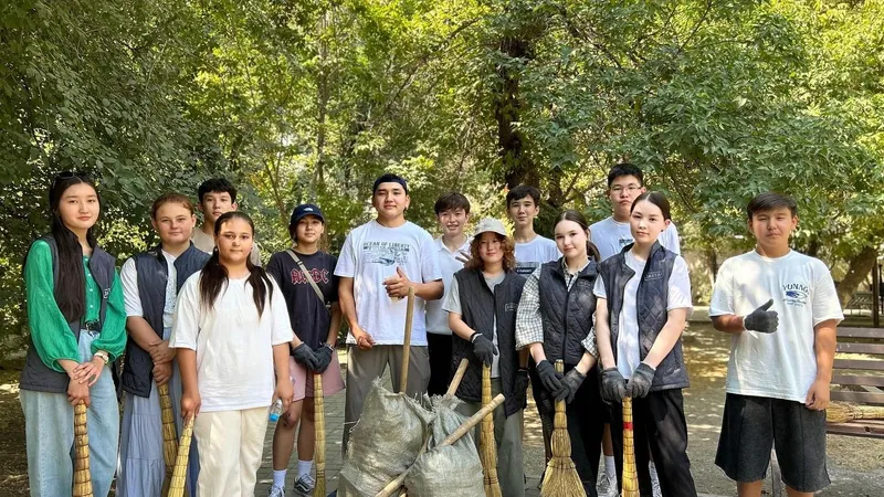 Чистота начинается с каждого из нас: жители Шымкента объединились, чтобы сделать мегаполис еще красивее