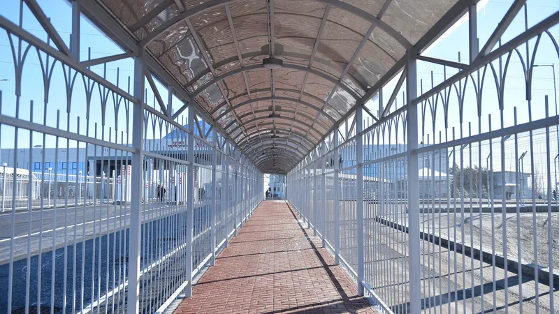 Задержание иностранцев, провоз оружия и ГСМ: что творилось на границе Казахстана в сентябре