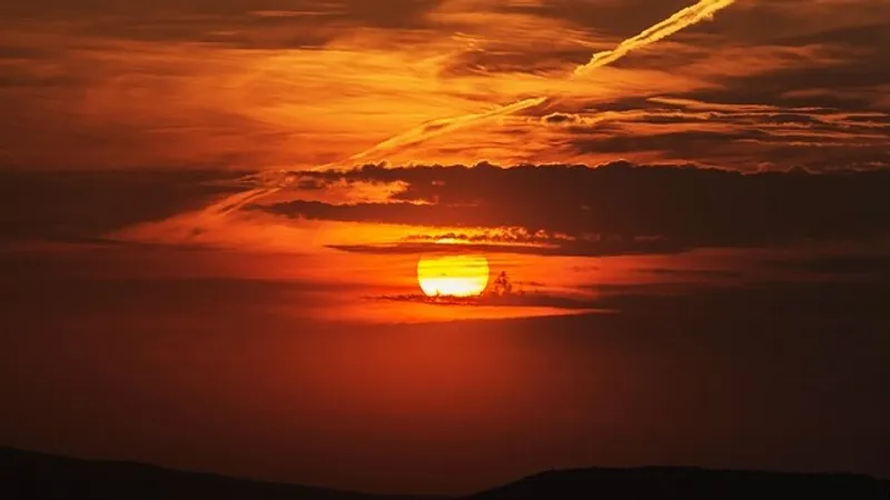 Штормовое предупреждение объявили в Казахстане на четверг