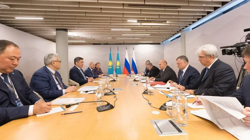 Олжас Бектенов встретился с Михаилом Мишустиным