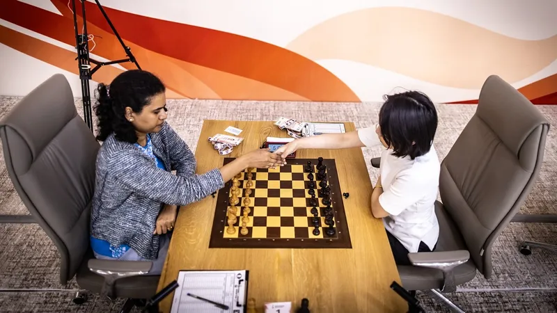 Впервые в истории сразу две шахматистки Индии сыграют в финале Кубка мира