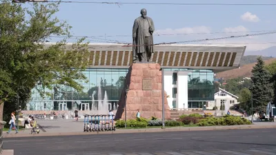 Экоакция к 180-летию Абая, молодежь, фото - Новости Zakon.kz от 25.07.2025 11:45