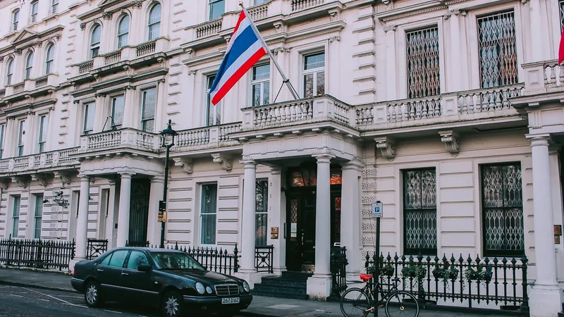 Таиланд заявил, что конфликт с Камбоджей затронул третью страну