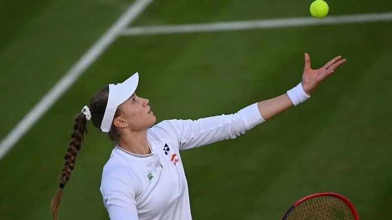 "Качели" Рыбакиной: она и Радукану снялись с турнира в Вашингтоне в парном разряде