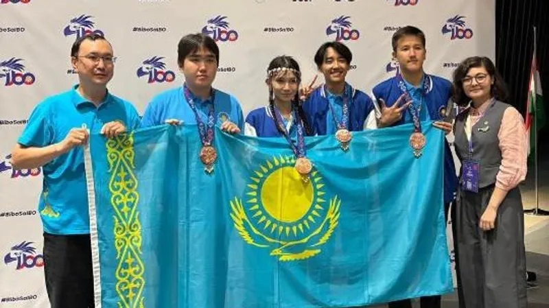 Четыре медали привезли казахстанские школьники с самой престижной мировой олимпиады по биологии