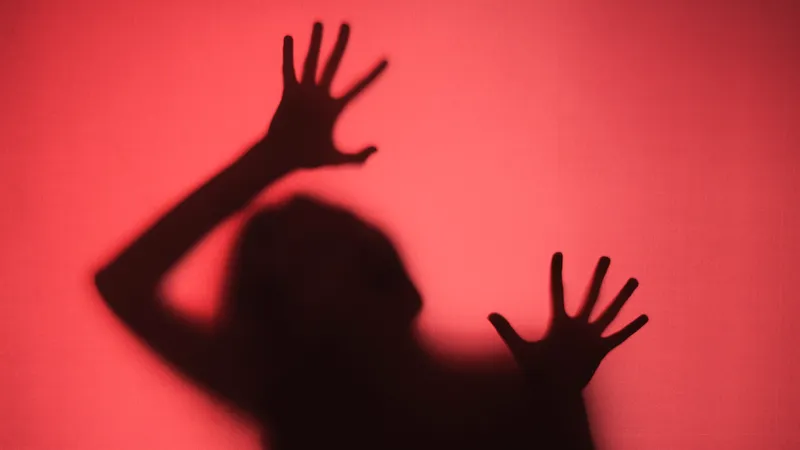 Жігіттер мен шлюхтердің қатысуымен порно онлайн қараңыз.