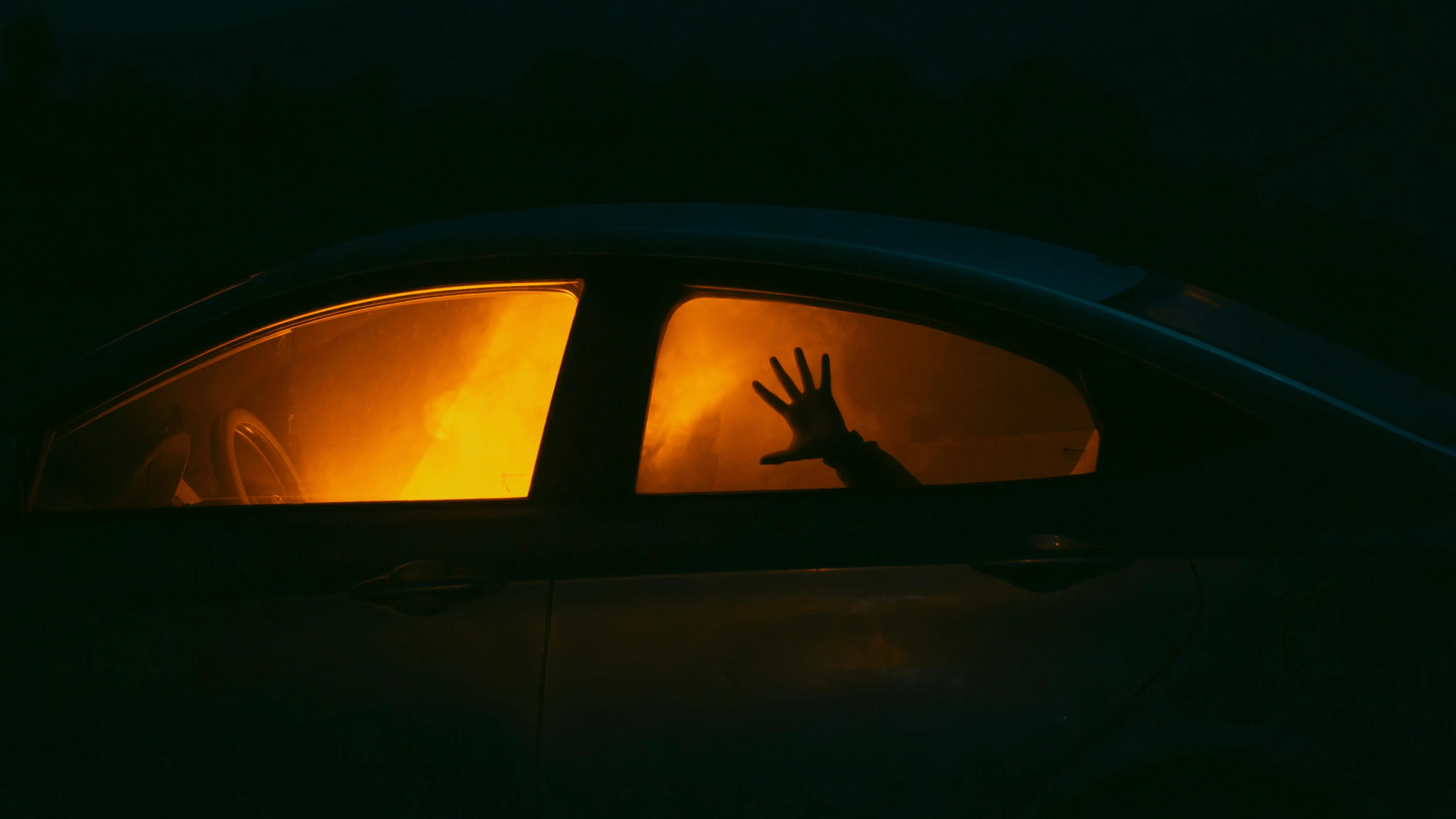 Үлкен кеудесі бар грузин әйелі Әкесі бар секс қыз