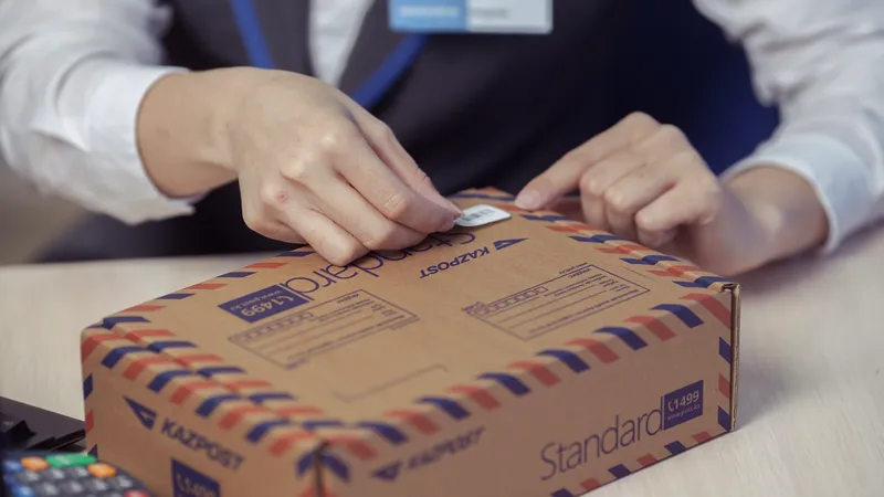 Села Казахстана могут остаться без почтовой связи – сенатор