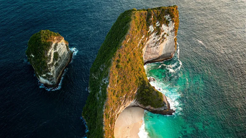 Побережье туристической страны сотрясло сильное землетрясение