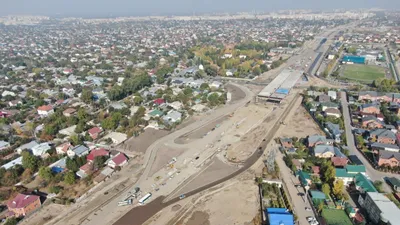 частные дома и строительство дороги, фото - Новости Zakon.kz от 28.07.2025 11:00