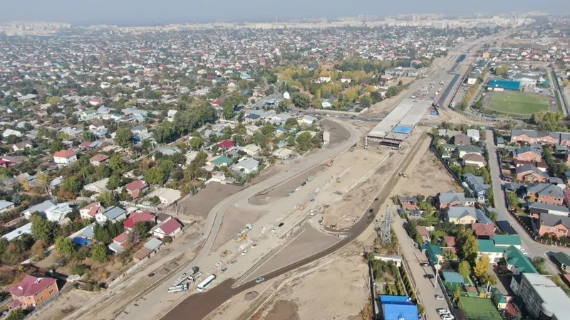 В Алматы изымут ряд земельных участков для строительства школы и дорог