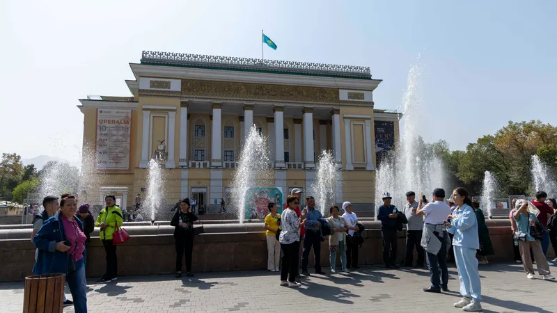 День труда отмечают в Казахстане 28 сентября