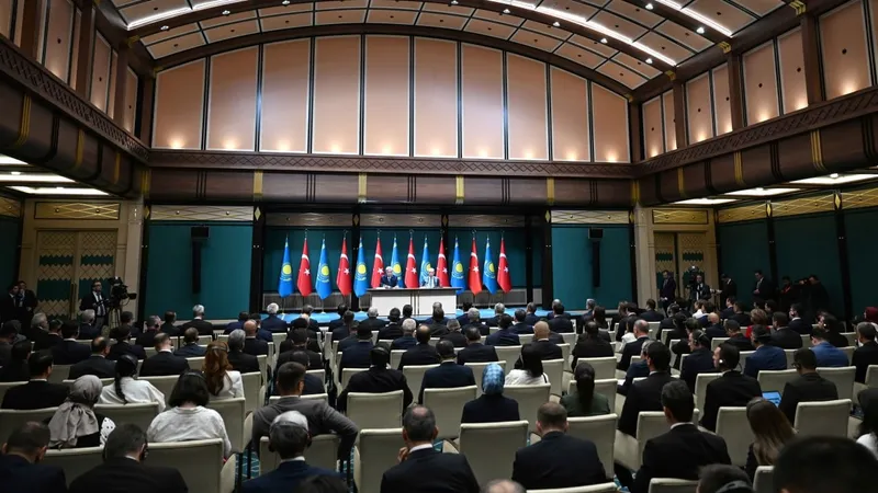 Токаев: Наши граждане искренне уважают президента Турции и весь турецкий народ