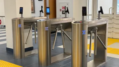 Школа, турникет, школьный турникет, школьная безопасность, биометрическая идентификация в школах, биометрия, Face ID, фото - Новости Zakon.kz от 10.12.2025 19:34