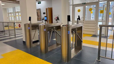 Школа, турникет, школьный турникет, школьная безопасность, биометрическая идентификация в школах, биометрия, Face ID, фото - Новости Zakon.kz от 26.09.2025 07:20