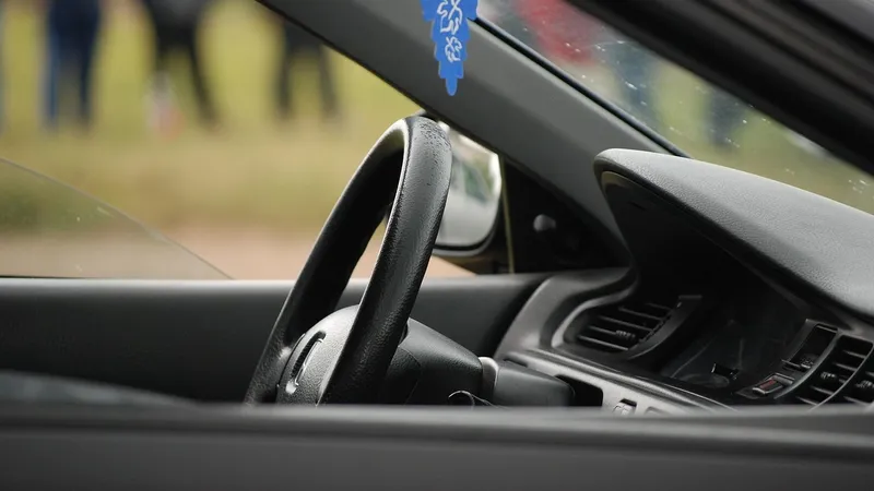 Жительница Жанаозена незаконно передала руль нетрезвому человеку