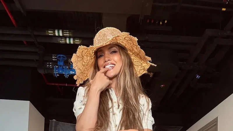 "Ни одной улыбки": соцсети обсуждают реакцию зрителей на концерт Дженнифер Лопес в Астане