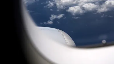 Вид из окна самолета, фото - Новости Zakon.kz от 02.08.2025 07:59