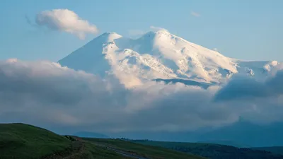 горы, туристы, фото - Новости Zakon.kz от 02.08.2025 17:48