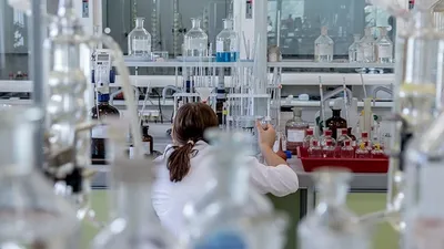 Китай выпустит фильм о биолабораториях Японии, фото - Новости Zakon.kz от 04.08.2025 07:43