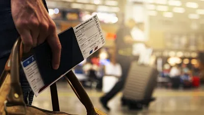 чиновник покалечил сотрудников аэропорта в Индии, фото - Новости Zakon.kz от 04.08.2025 21:48