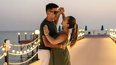 вайнер и блогер Мейржан Туребаев, предпринимательница Дана Есеева, фото - Новости Zakon.kz от 05.08.2025 18:06