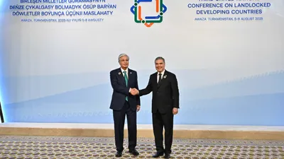 президент РК Касым-Жомарт Токаев, председатель Халк Маслахаты Туркменистана Гурбангулы Бердымухамедов, фото - Новости Zakon.kz от 05.08.2025 09:25