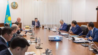 Бектенов, совещание, транспорт, фото - Новости Zakon.kz от 06.08.2025 13:51