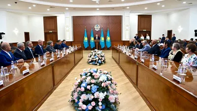 награждение, фото - Новости Zakon.kz от 08.08.2025 18:54