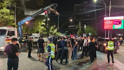 Ночная авария в Алматы, фото - Новости Zakon.kz от 12.08.2025 02:30