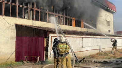 Строительный магазин горел в Кызылорде , фото - Новости Zakon.kz от 11.08.2025 19:51