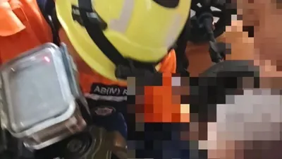 помощь спасателей, фото - Новости Zakon.kz от 12.08.2025 23:46