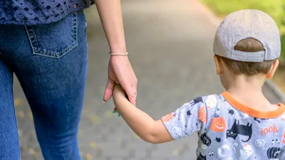 Семья, родители, родитель, дети, ребенок, фото - Новости Zakon.kz от 28.08.2025 18:42